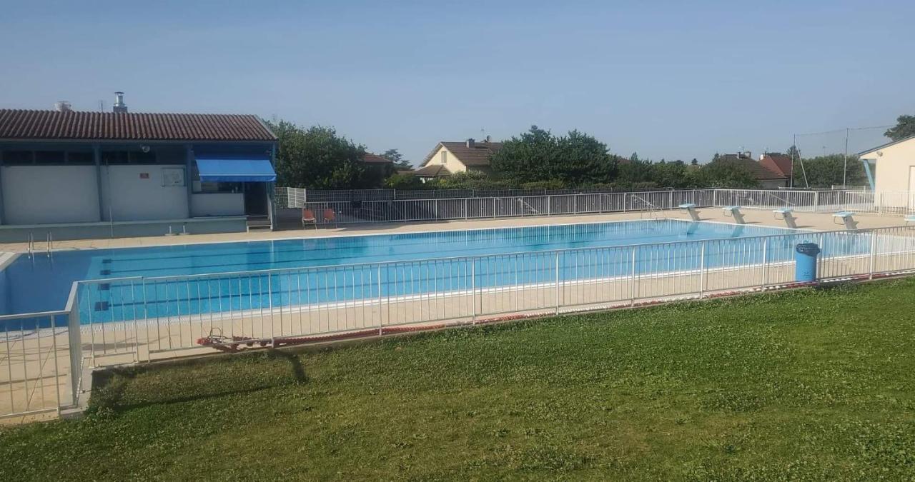 Les Fontaines Villa Laives Екстериор снимка