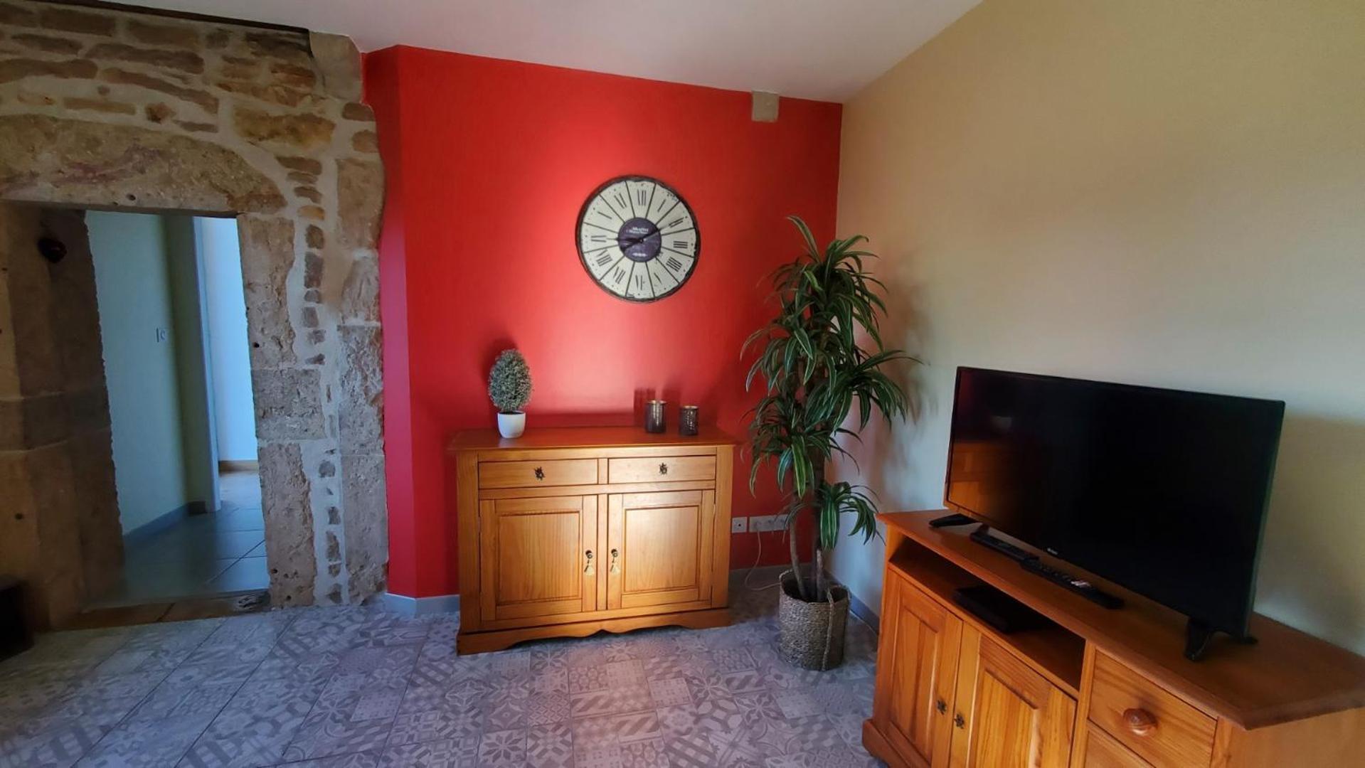 Les Fontaines Villa Laives Екстериор снимка